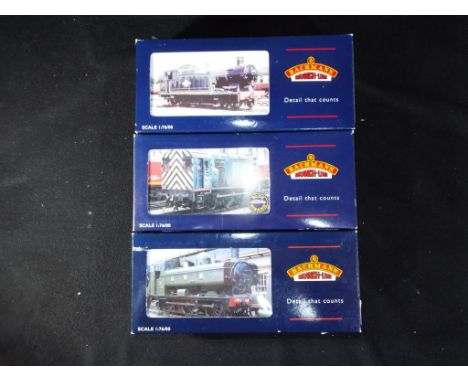 Bachmann - Three boxed OO gauge locomotives by Bachmann. Lot includes 32-200A 8750 Pannier Tank Op.No.6752 in GWR green liver