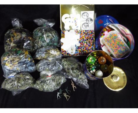 Airfix and Others - a large quantity of unboxed plastic toy soldiers in various scales predominately by Airfix, together with