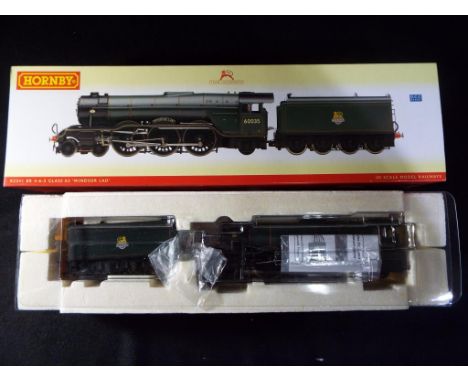 Model railways - Hornby - a boxed steam locomotive OO gauge R2341 BR462 Class A3 Windsor Lad DC Ready, model appears in mint 