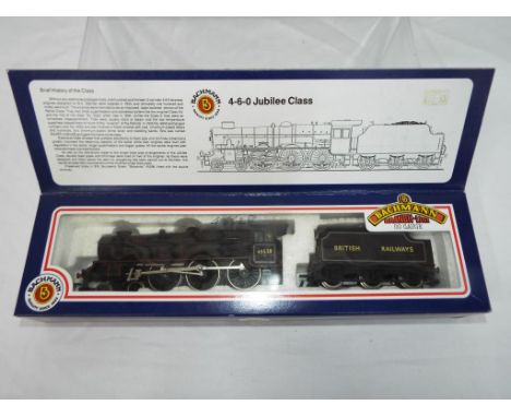 Bachmann - an OO scale model locomotive 4-6-0 Jubilee class op no 45528, BR black livery, # 31-152, with tender, appears m in