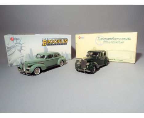 Lansdowne, Brooklin - 2 boxed 1:43 scale diecast model cars. Lot consists of Lansdowne LDM.64 1950 Bentley Mk VI 4 Door Saloo