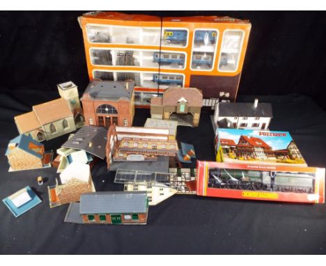 Hornby, Faller, Lima &amp; other - OO, HO &amp; N gauge scenics and rolling stock, comprising 6 assembled building, along wit