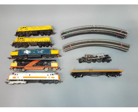 Triang, Lima, Peco - 5 unboxed OO gauge Diesel locomotives, and a quantity of track. lot includes, Lima Class 37 Diesel locom