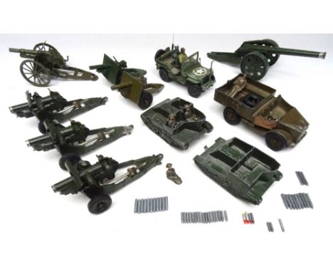 Britains Artillery 4.7inch (gun shield missing), three 4.5inch Howitzers, Gun 1201, two 25pdr Howitzers (Condition Very Good-