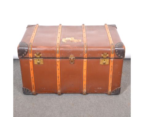 Vintage shipping trunk, rectangular with wooden bands, brass locks, width 94cm, depth 59cm, height 55cm.