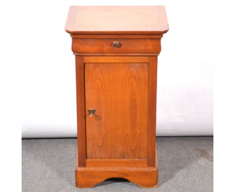 Victorian style bedside table, rectangular top with rounded corners, drawer above a cupboard, bracket feet, width 41cm, depth