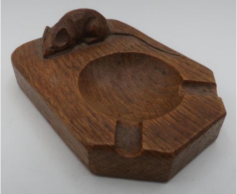 Robert Mouseman Thompson - adzed oak ashtray, carved with signature mouse D10cm 