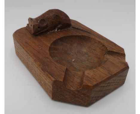 Robert Mouseman Thompson - adzed oak ashtray, carved with signature mouse D10cm 