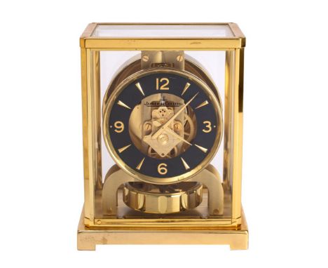 Jaeger-LeCoultre Atmos mantel clock: the front of the movement stamped Jaeger-LeCoultre, Atmos, Swiss, Fifteen Jewels, with t