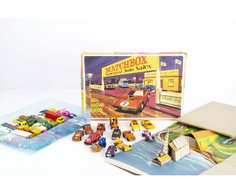 Matchbox Superfast Auto Sales Pitch, c.1975, in original box, with two folded card layouts, R-2 Building Construction Site, R