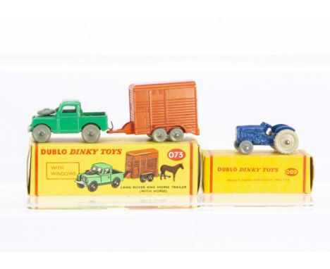 Dublo Dinky Toys Farm Vehicles, 073 Land Rover &amp; Horse Trailer, green Land Rover, smooth grey wheels, orange Trailer, kno