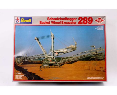 A Revell/CEJI 1200 scale plastic kit for a O&amp;K bucket wheel excavator, housed in the original polystyrene packaging, unch