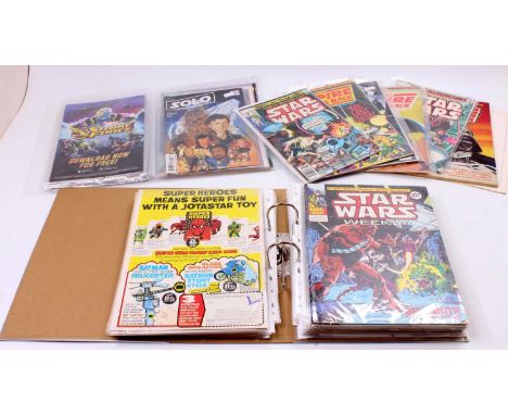 A tray of various Star Wars 1970s and 1980s comic books and magazines to include Star Wars Weekly No. 7, The Empire Strikes B