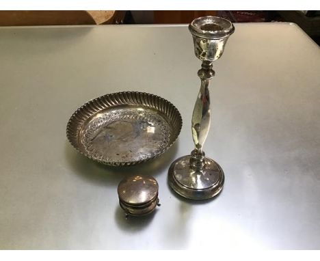 A Birmingham silver octagonal column candlestick (h.24cm), an Edwardian Birmingham silver ring box (a/f) (h.5cm) and a white 