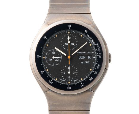 IWC PORSCHE DESIGN Vintage Titan Chronograph Ref. 3702 Herrenuhr. Titangehäuse und Band. Automatikwerk in funktionsfähigem Zu