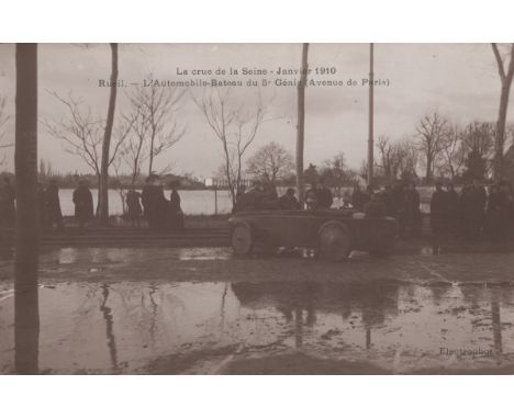 A collection of approximately 750 postcards, including artist, military, topography, glamour, works of art, greetings postcar