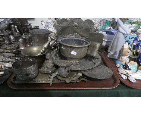 A Tray of Brass and Other Metal Wares to Include Cribbage Board, Pestle and Mortar, Tankard etc 