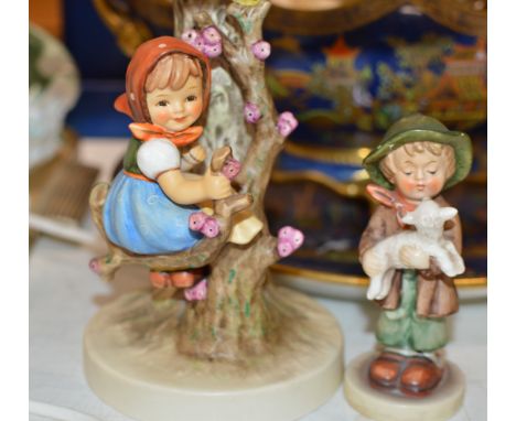 HUMMEL TABLE LAMP &amp; HUMMEL FIGURINE    