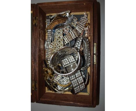 Indian hardwood box containing mixed costume jewellery, tobacco pipes, small papier mache snuff box etc
