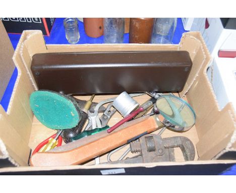 Mixed Lot:  Assorted hand tools and a magnifier