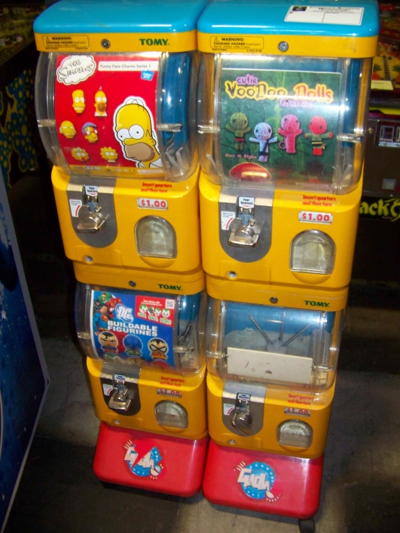 gacha machine toys