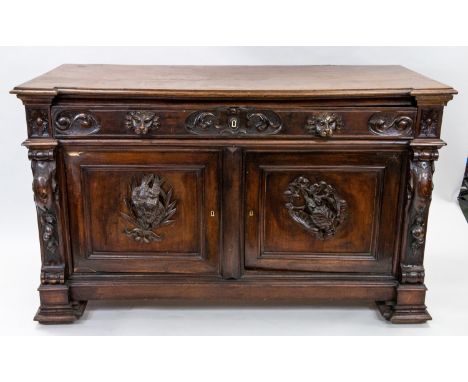 A RENAISSANCE REVIVAL WOODEN COMMODE, EARLY 20TH CENTURY rectangular, on four feet, carved with birds flanked by grape bunche
