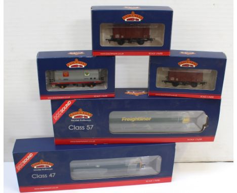 Two boxed Bachmann Branch-Line locomotives comprising 31-658 DS Class 47 diesel 47148 (in incorrect box) and 32-750 DS Class 