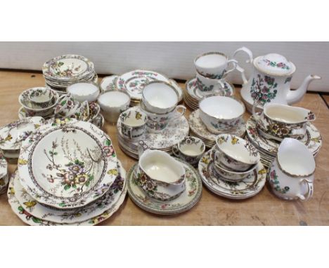 A quantity of ceramics to include brown pattern dinnerware by Alfred Meakin, a selection of Duchess Indian Tree pattern teawa
