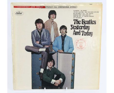 The Beatles - a collection of LP's to include Rubber Soul ST 2442, Abbey Road PCSO 7088, Hey Jude C 062-04 348, Let It Be SW-