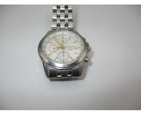 Gents Seiko Chronograph Bracelet Watch, in box