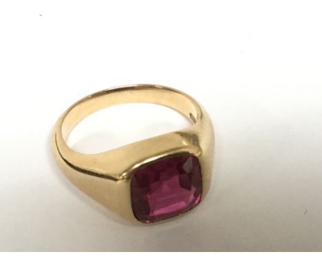 An 18carat gold ring set with a good size ruby. Weight 10g ring size O. (Buyers must satisfy them selfs as to possible heat t