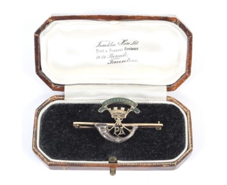 A 14ct gold Somerset Light Infantry 'Jellalabad' sweetheart brooch. With enamel detailing, approximately 5.2g