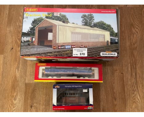 Diecast; Trains: Group of trains and train accessories, including: Hornby R2575 OO Gauge Class 50 50027 Lion loco, boxed; Hor