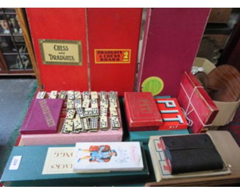 PARCEL OF VARIOUS VINTAGE GAMES 