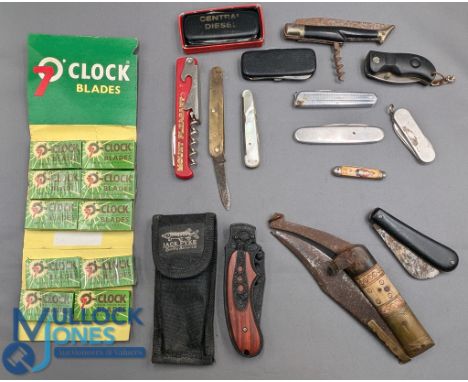 Collection of pocket knives, penknives and razor blade: 13 assorted penknives with noted Jack Pyke knife - an unusual period 