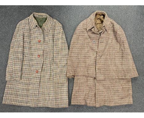 2x Vintage Harris Tweed Men’s Overcoats, Jackets, Cape: to include a good cape retailed by Harrods size XL, with a Harris Twe