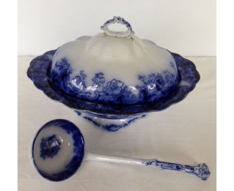 A blue & white Alfred Meakin 'Ormonde' pattern lidded soup tureen & ladle. Repair to lid handle. Ladle perfect