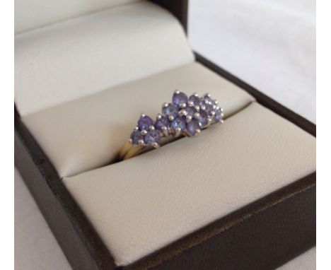 A 9ct gold & tanzanite ring, size K.