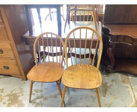 Set of 8 Ercol stick back Windsor chairs and three others (11)