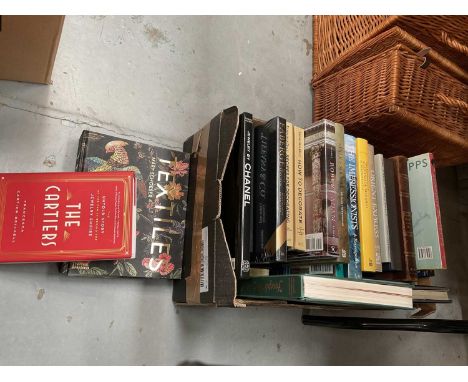 Collection of art and design books to include jewellery and textile.
