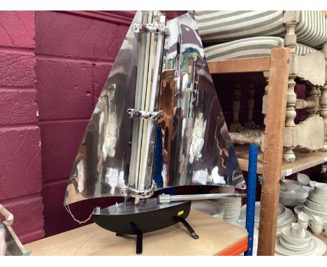 Art Deco 1930s chromium plated 'bunting' lamp in the form of a yacht