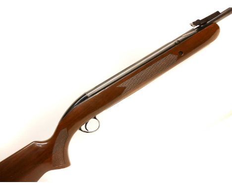 BSA Airsporter .22 air rifle, 19 inch barrel, serial number GP2408.No licence required to buy this item, purchaser must be ov