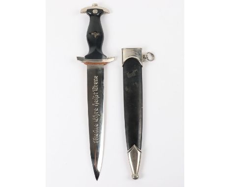 WW2 German SS Mans Dagger: Copy dagger with eagle missing from grip complete with scabbard