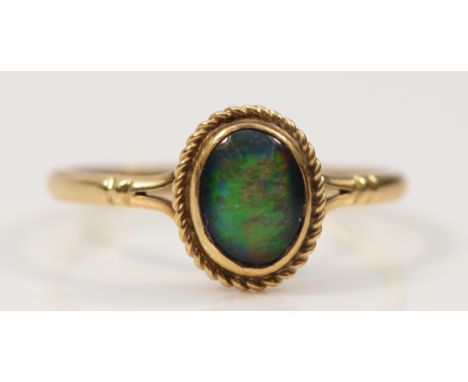 A 9ct gold opal triplet dress ring, Q, 1.6g