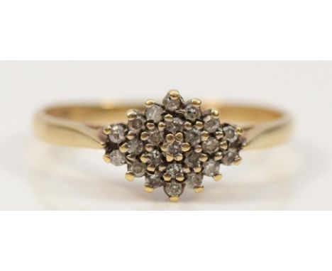 A 9ct gold single cut diamond cluster ring, stated 0.20ct, R, 2.1g