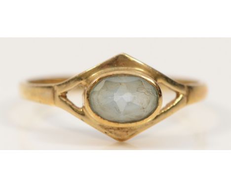 A 9ct gold blue topaz dress ring, P, 1.5g