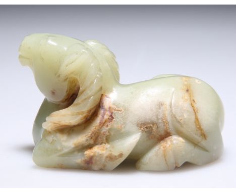 A JADE CARVING OF A RECUMBENT RAM. 5cm by 7cm by 4.5cmView 360 degree spin: https://sarlydro.sirv.com/ELSTOB%2027TH%20MAY/X45