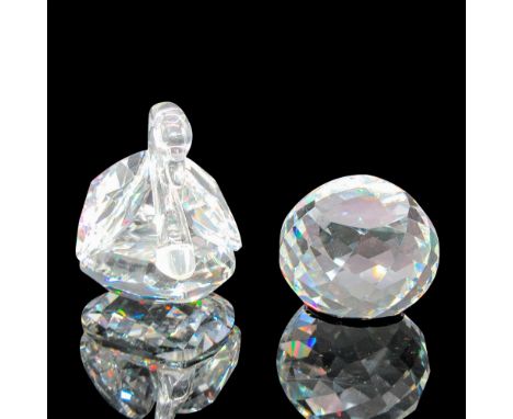 Clear faceted crystal body with smooth neck 2.75""L x 2""W x 2""H. Clear round faceted paperweight with black swan SCS center