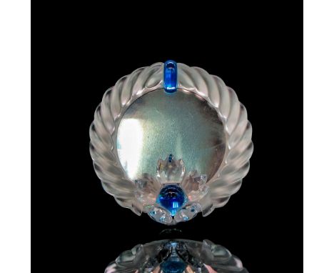 Part of the Exquisite Accents collection. Round frame with frosted rope edge with blue crystal accents on top and within flow