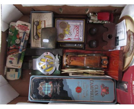Diana Princess of Wales memorial fund circular plate, vintage AA badge, four cut-throat razors, two pairs of cufflinks decora